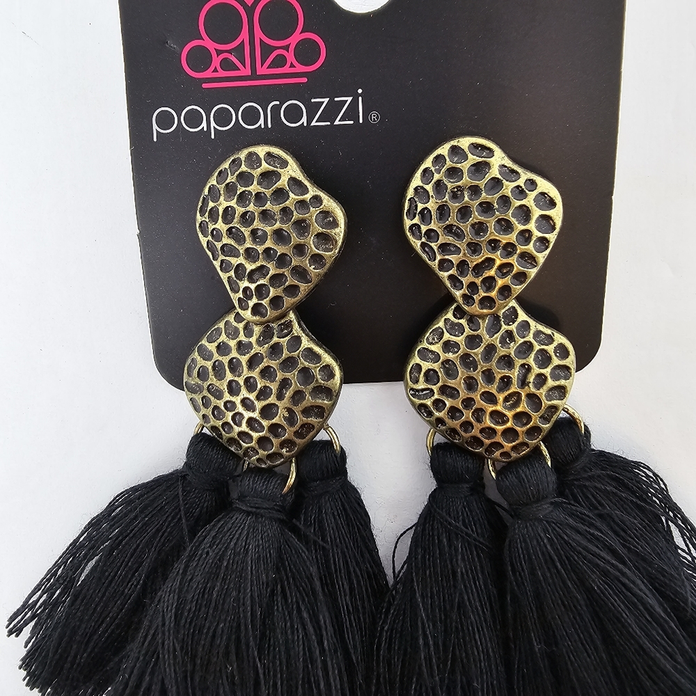 Earrings - Picture 2 of 3